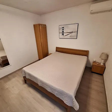 Manda Baška Voda