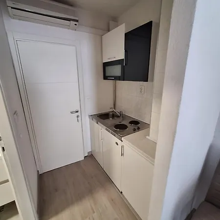 Manda Baška Voda