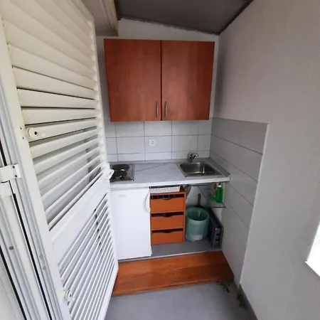 Manda Apartment