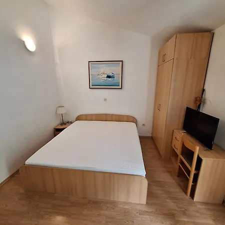 Apartment Manda