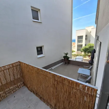Apartment Manda
